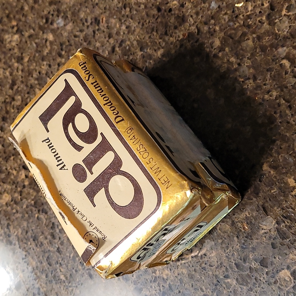 Vintage 1980s Dial Almond Bath Soap Bars(2 pack)